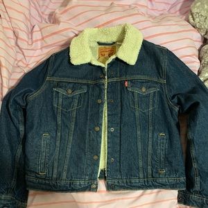 NWT Levi’s Sherpa Original Trucker Jacket